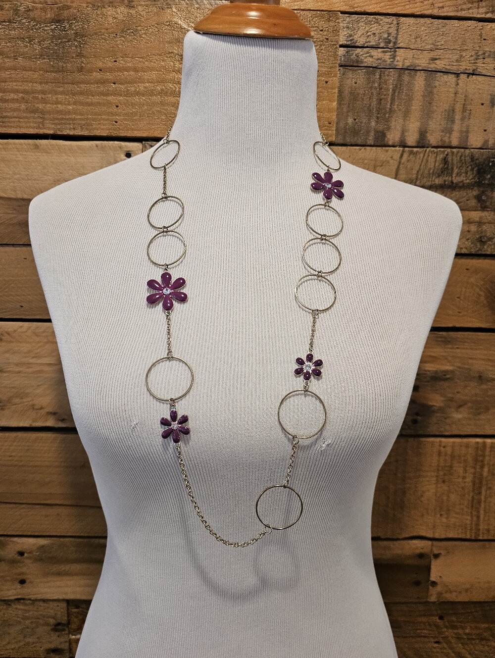 Goldtone Necklace w/ Purple Enamel Flowers & Goldtone Ring Details